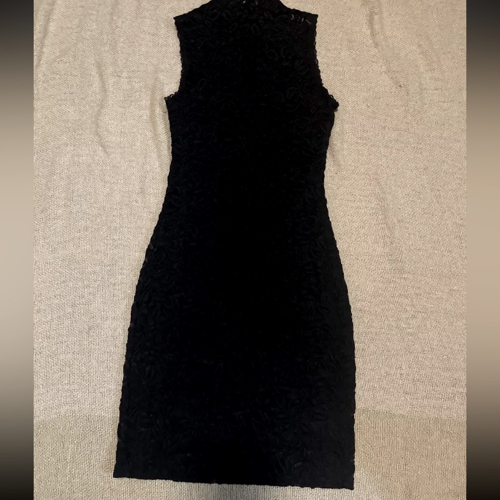 Gorgeous Vintage 2000’s Soprano Pencil dress Black Lace Fitted High Neck SzS New